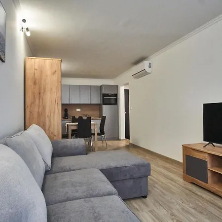 Cadet Apartments - Hostaid Siófok Extérieur photo